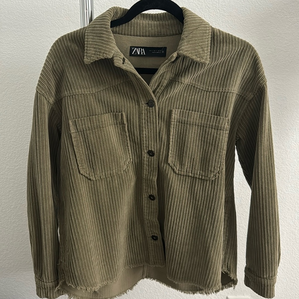 Zara corduroyed button up